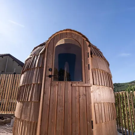 La Cachottiere Luxury tent La Bastide-Pradines